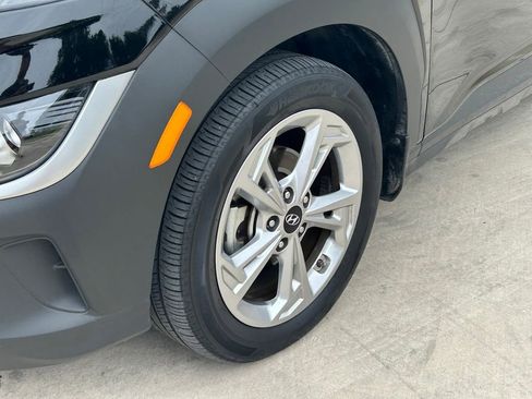 Used 2022 Hyundai Kona SEL w/ Convenience Package FWD image 9