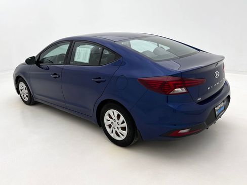 Used 2020 Hyundai Elantra SE image 9