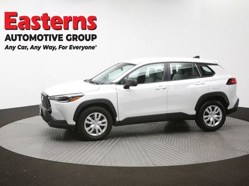 Used 2024 Toyota Corolla Cross L AWD/4WD image 57