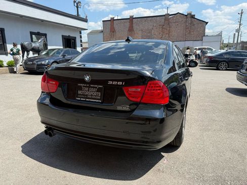 Used 2011 BMW 328i Sedan RWD image 3