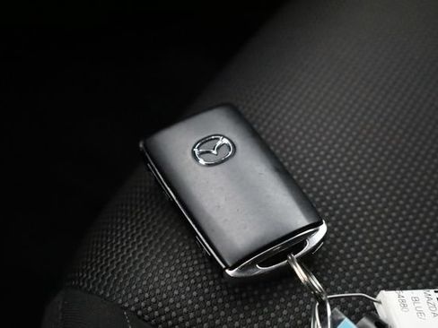 Used 2025 MAZDA CX-30 AWD 2.5 S image 32