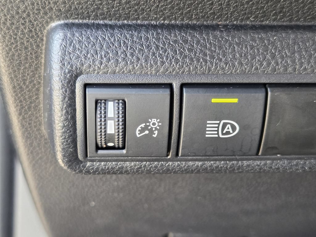 Used 2026 Toyota Corolla LE FWD image 23
