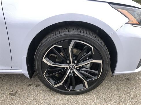 New 2025 Nissan Altima 2.5 SR image 14