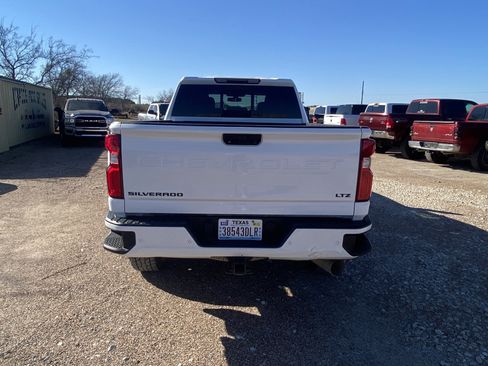 Used 2021 Chevrolet Silverado 2500 LTZ w/ LTZ Plus Package image 6