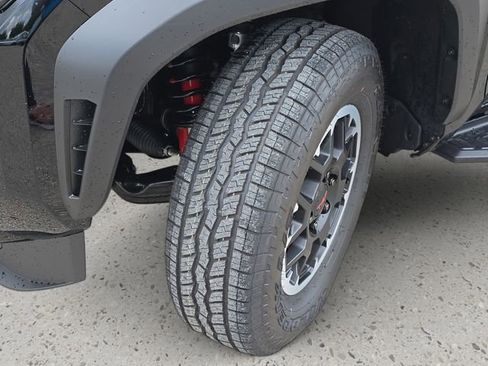 New 2026 Toyota 4Runner TRD Off-Road Premium AWD/4WD image 33