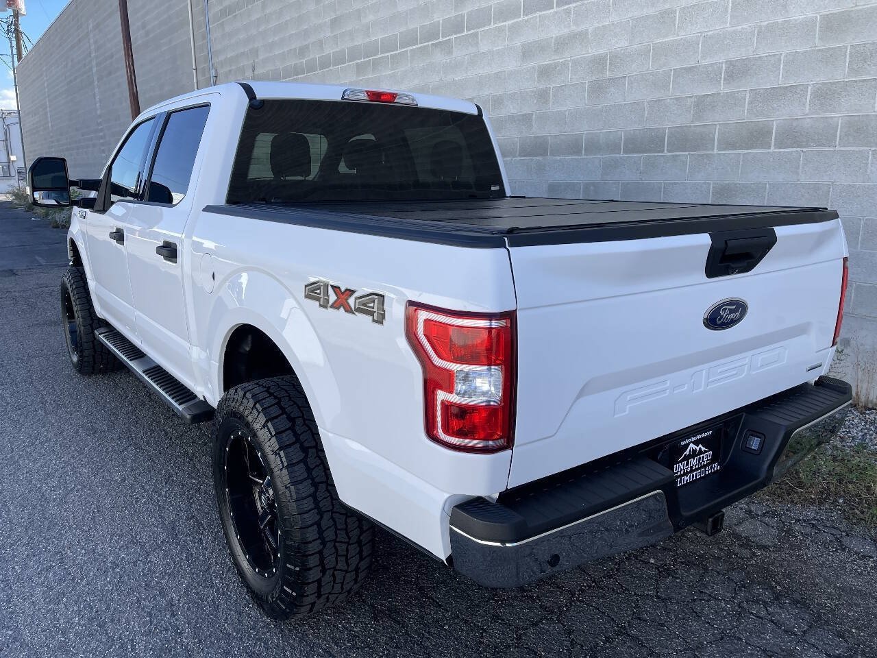 Used 2018 Ford F150 XLT w/ Equipment Group 301A Mid AWD/4WD image 5