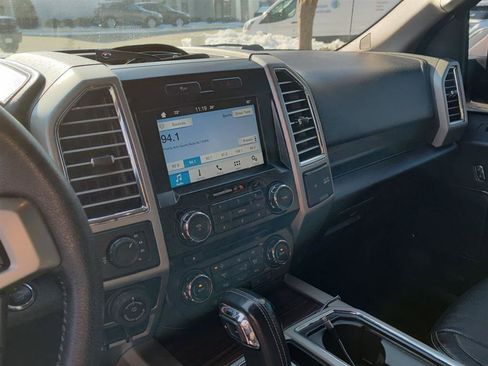 Used 2016 Ford F150 Lariat image 9