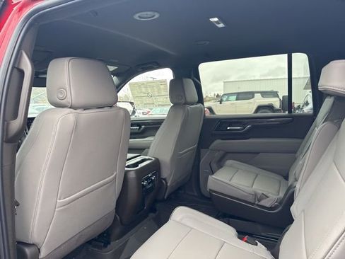 New 2026 GMC Yukon XL Elevation w/ LPO, Floor Liner Package AWD/4WD image 15