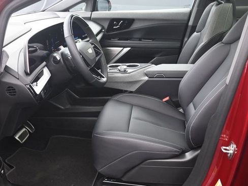 Certified 2025 Cadillac Optiq Sport 1 AWD/4WD image 10