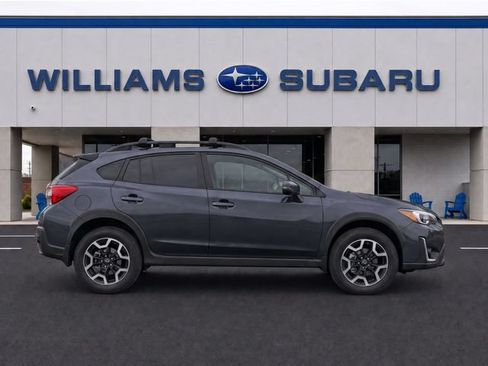 Used 2017 Subaru Crosstrek 2.0i Premium AWD/4WD image 9