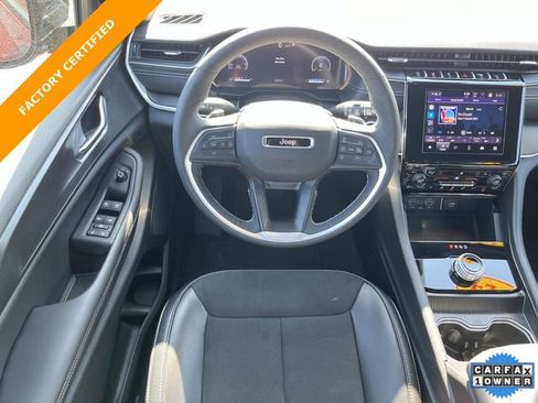 Certified 2024 Jeep Grand Cherokee Altitude AWD/4WD image 15
