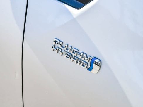 Used 2019 Toyota Prius Prime Advanced image 30