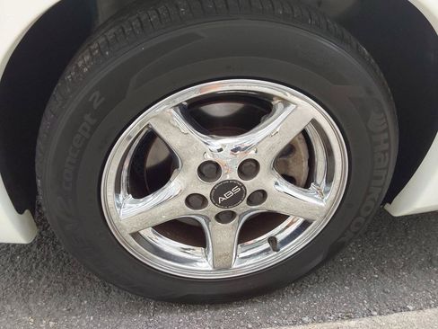 Used 2002 Pontiac Firebird Coupe w/ Opt Pkg RWD image 16