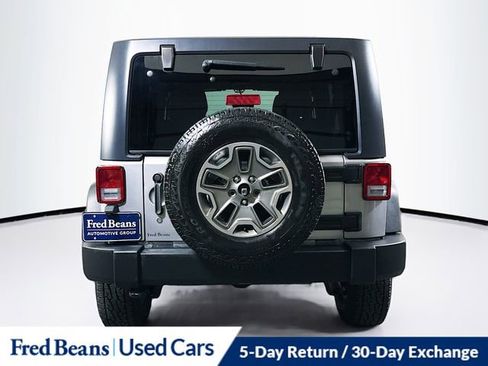 Used 2018 Jeep Wrangler Unlimited Rubicon w/ Cold Weather Group AWD/4WD image 6