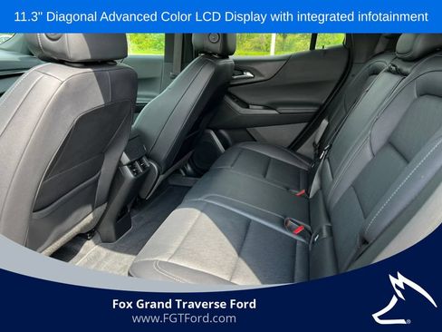 Used 2025 Chevrolet Equinox LT w/ Convenience Package II AWD/4WD image 4