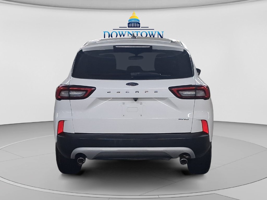 Used 2023 Ford Escape AWD image 4