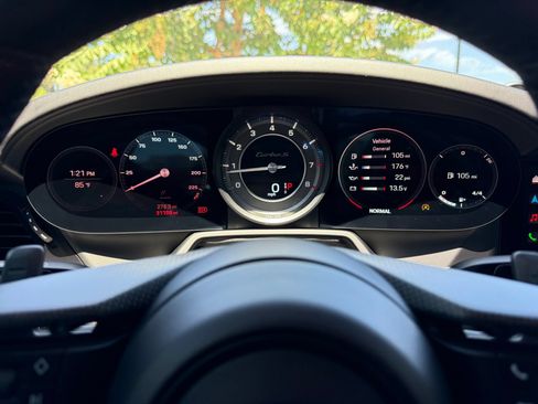 Certified 2022 Porsche 911 Turbo S AWD/4WD image 17
