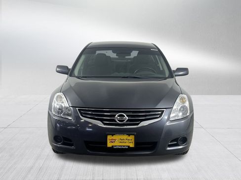 Used 2010 Nissan Altima 2.5 S image 2