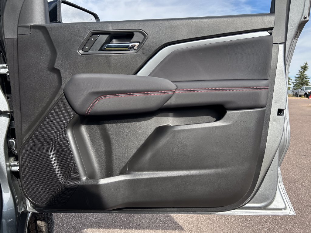 New 2026 Chevrolet Colorado Z71 w/ Technology Package AWD/4WD image 30