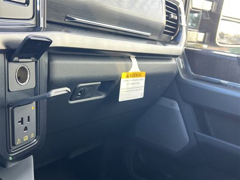 New 2026 Ford F250 Lariat w/ Black Appearance Package image 10