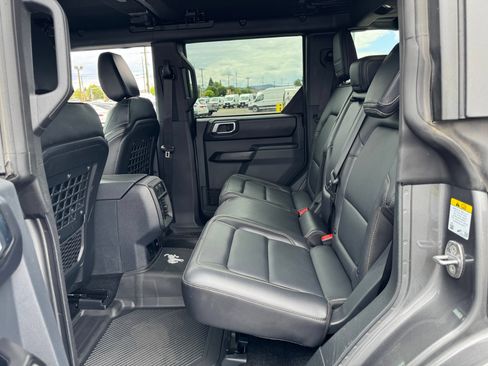 Certified 2025 Ford Bronco Badlands w/ Matte Film Protection Package AWD/4WD image 27