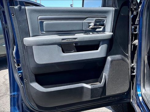 Used 2020 RAM 1500 Classic SLT w/ Luxury Group RWD image 20