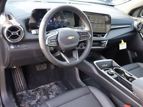 New 2026 Chevrolet Equinox LT image 6