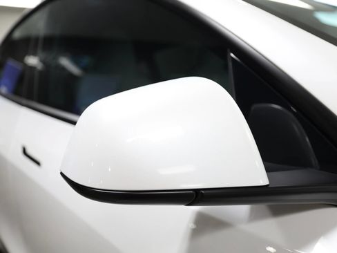 Used 2021 Tesla Model Y Performance AWD/4WD image 17