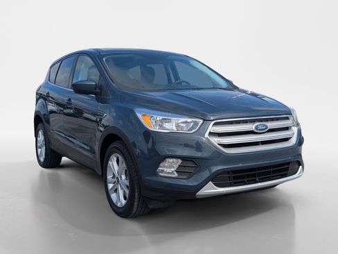 Used 2019 Ford Escape SE AWD/4WD image 2