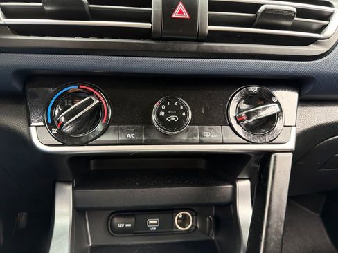 Used 2021 Kia Seltos S AWD/4WD image 12