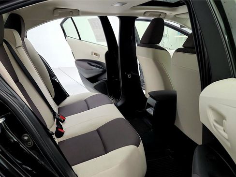 Used 2023 Toyota Corolla LE w/ LE Premium Package image 18