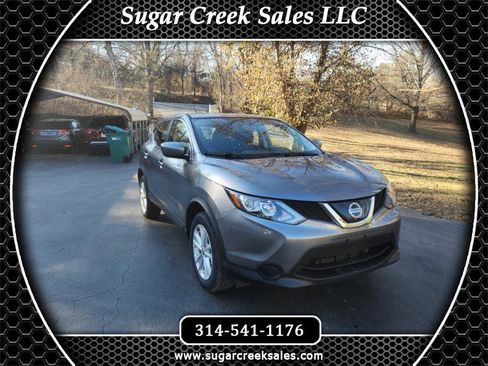 Used 2019 Nissan Rogue Sport S w/ Appearance Package image 1