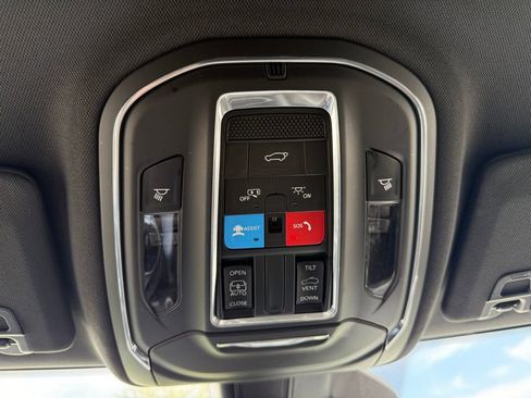 Certified 2023 Jeep Grand Cherokee L Laredo AWD/4WD image 25