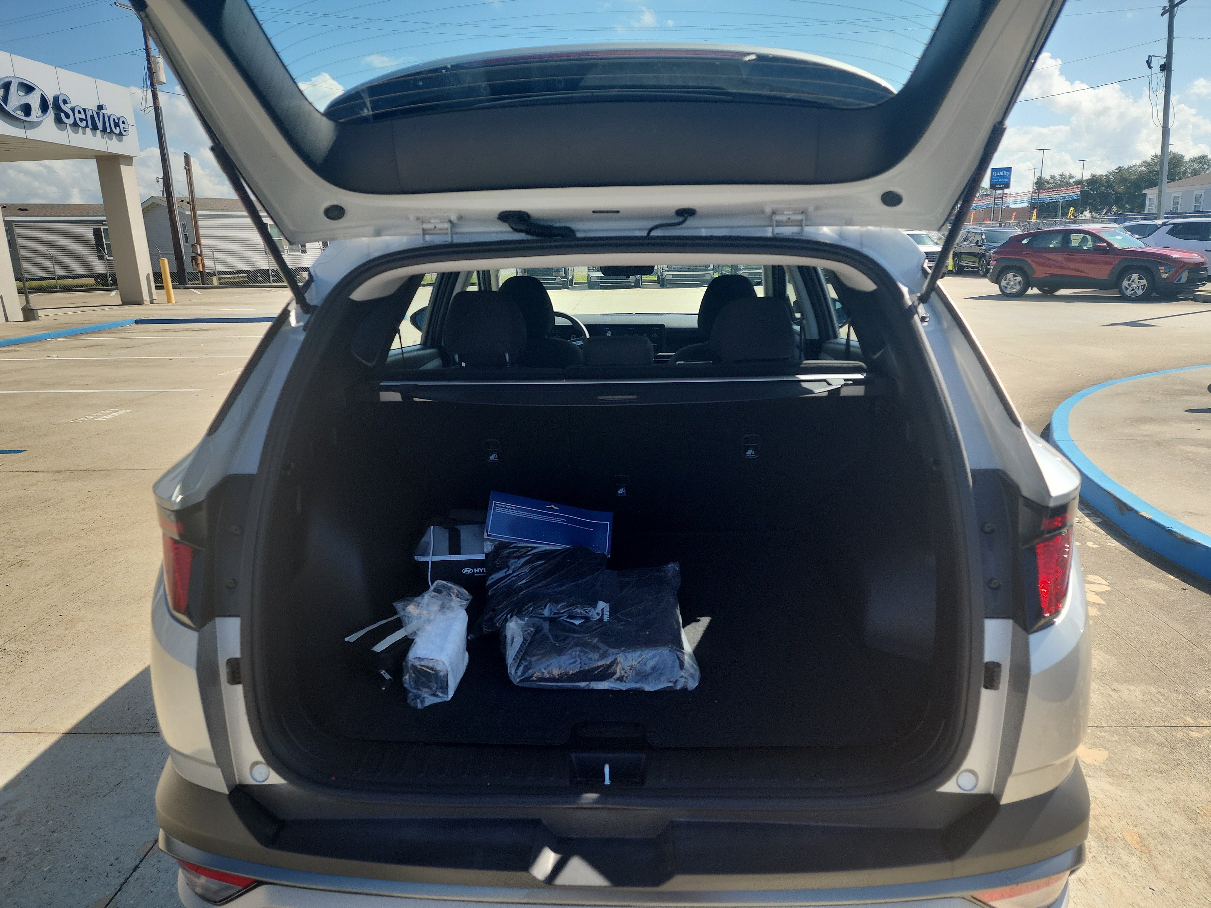 Used 2026 Hyundai Tucson SE FWD image 13