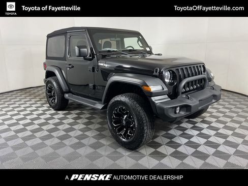 Used 2022 Jeep Wrangler Sport S image 11