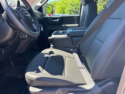 New 2026 GMC Sierra 2500 Pro AWD/4WD image 10