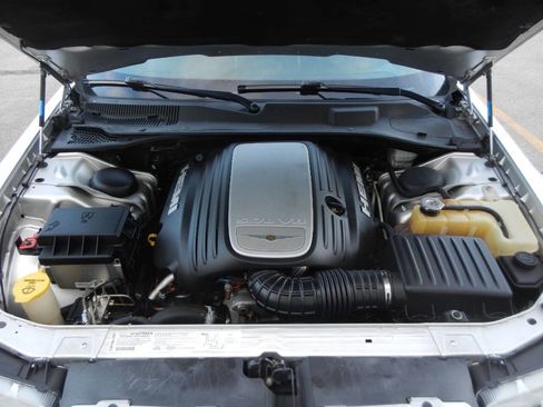Used 2007 Chrysler 300 C RWD image 46