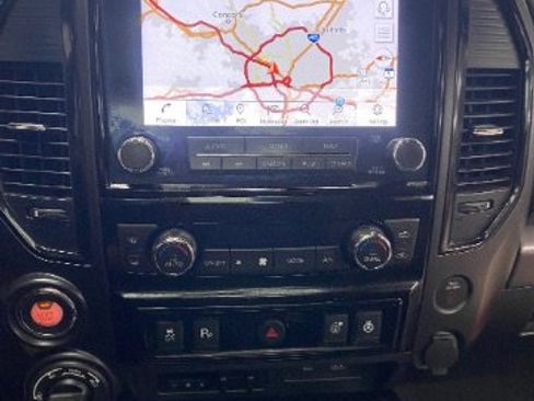 Used 2021 Nissan Titan PRO-4X w/ Pro-4x Convenience Package image 20