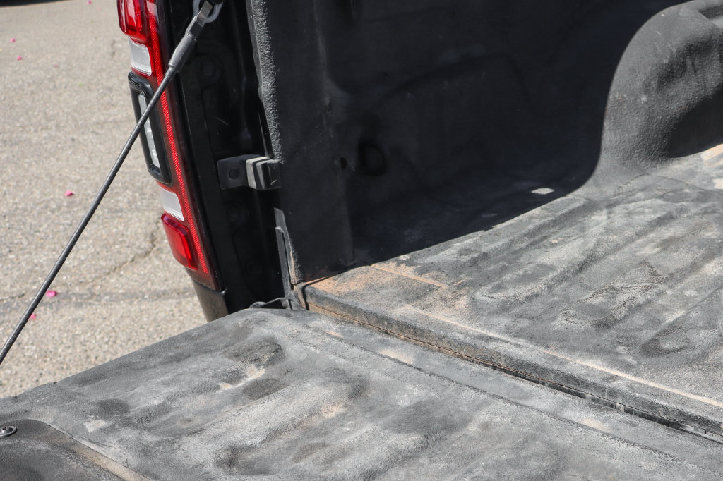 Used 2024 RAM 2500 Laramie w/ Night Edition AWD/4WD image 9
