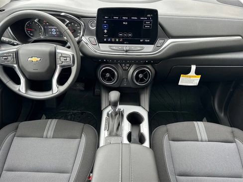 New 2025 Chevrolet Blazer LT w/ Midnight/Sport Edition image 15