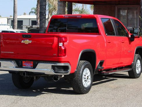Used 2022 Chevrolet Silverado 2500 LT w/ Convenience Package image 10