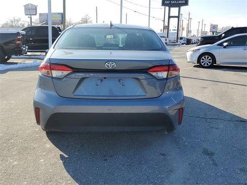 Used 2024 Toyota Corolla LE image 5