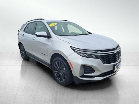 Used 2022 Chevrolet Equinox RS w/ LPO, Cargo Package image 3