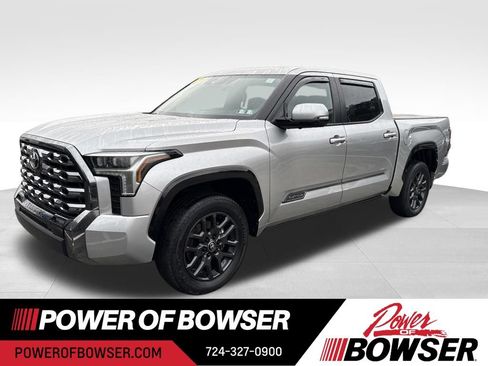 Used 2025 Toyota Tundra Platinum AWD/4WD image 1