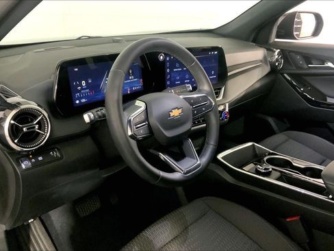 Used 2026 Chevrolet Equinox LT FWD image 14