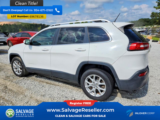 Used 2015 Jeep Cherokee Latitude FWD image 3