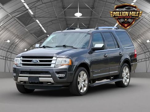 Used 2017 Ford Expedition Platinum AWD/4WD image 6
