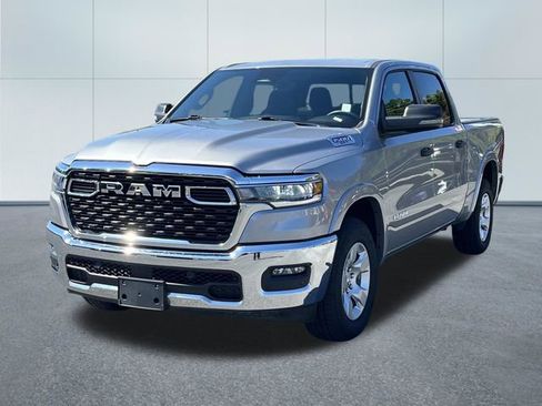 Used 2025 RAM 1500 Big Horn AWD/4WD image 12