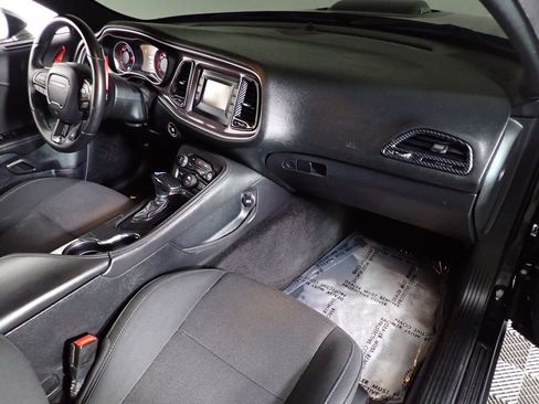 Used 2016 Dodge Challenger R/T RWD image 30
