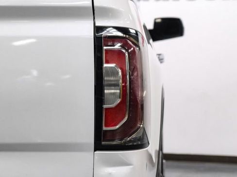 Used 2017 GMC Sierra 1500 SLT w/ SLT Premium Package image 47